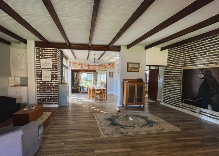 4 Bedroom Property for Sale in Wilkoppies North West